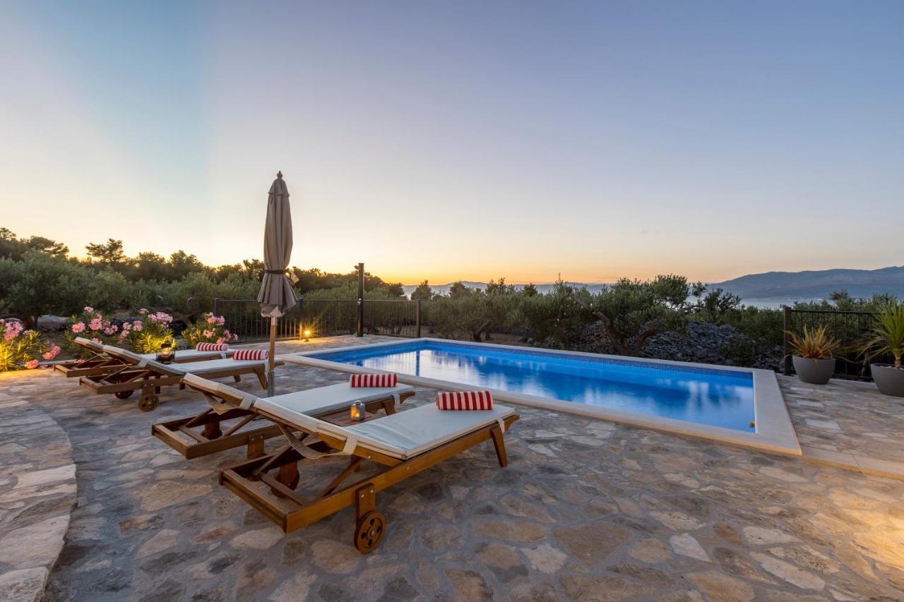 Island Getaway - Heritage House Mirca  Luaran gambar