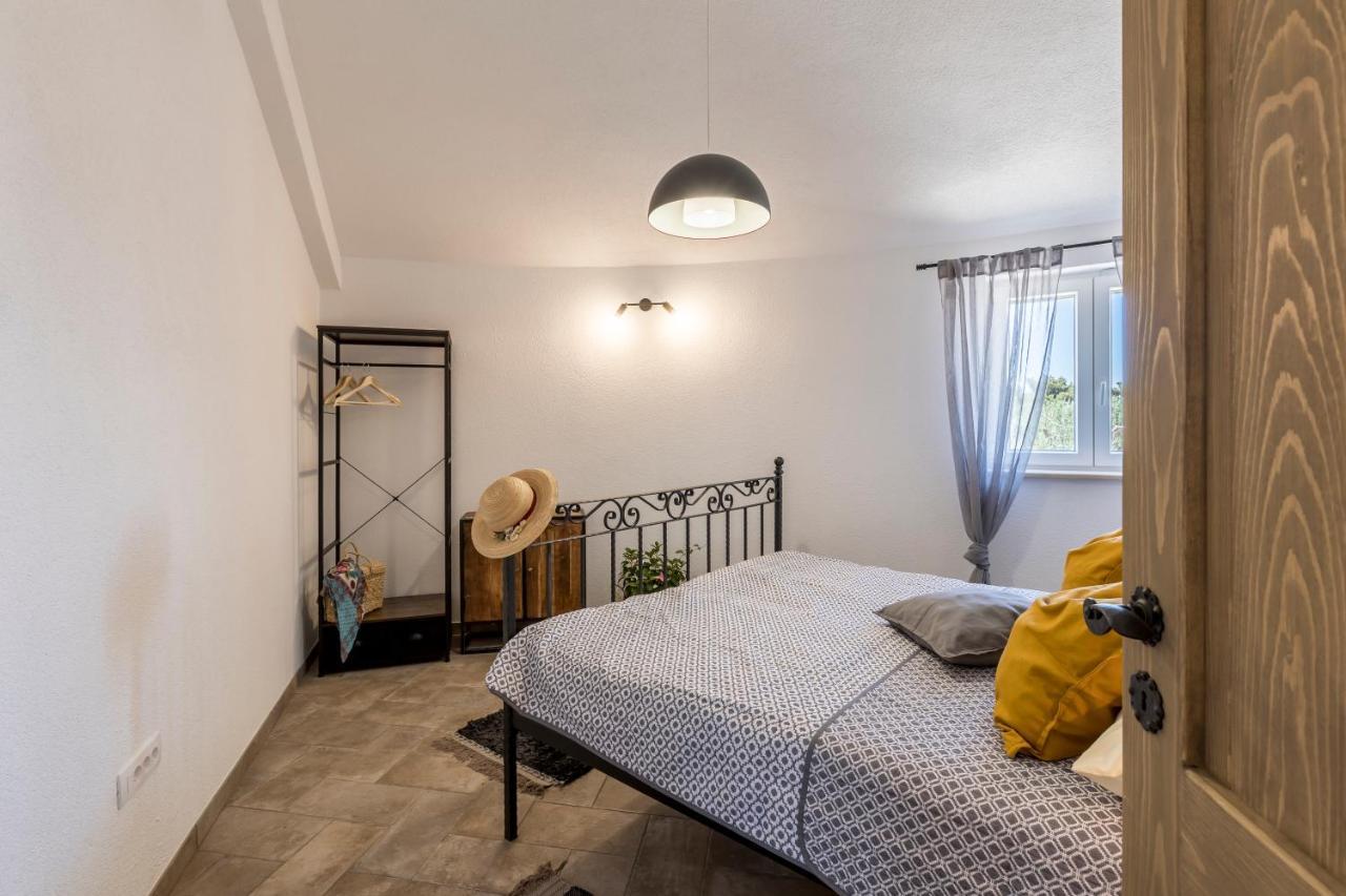 Island Getaway - Heritage House Mirca  Luaran gambar