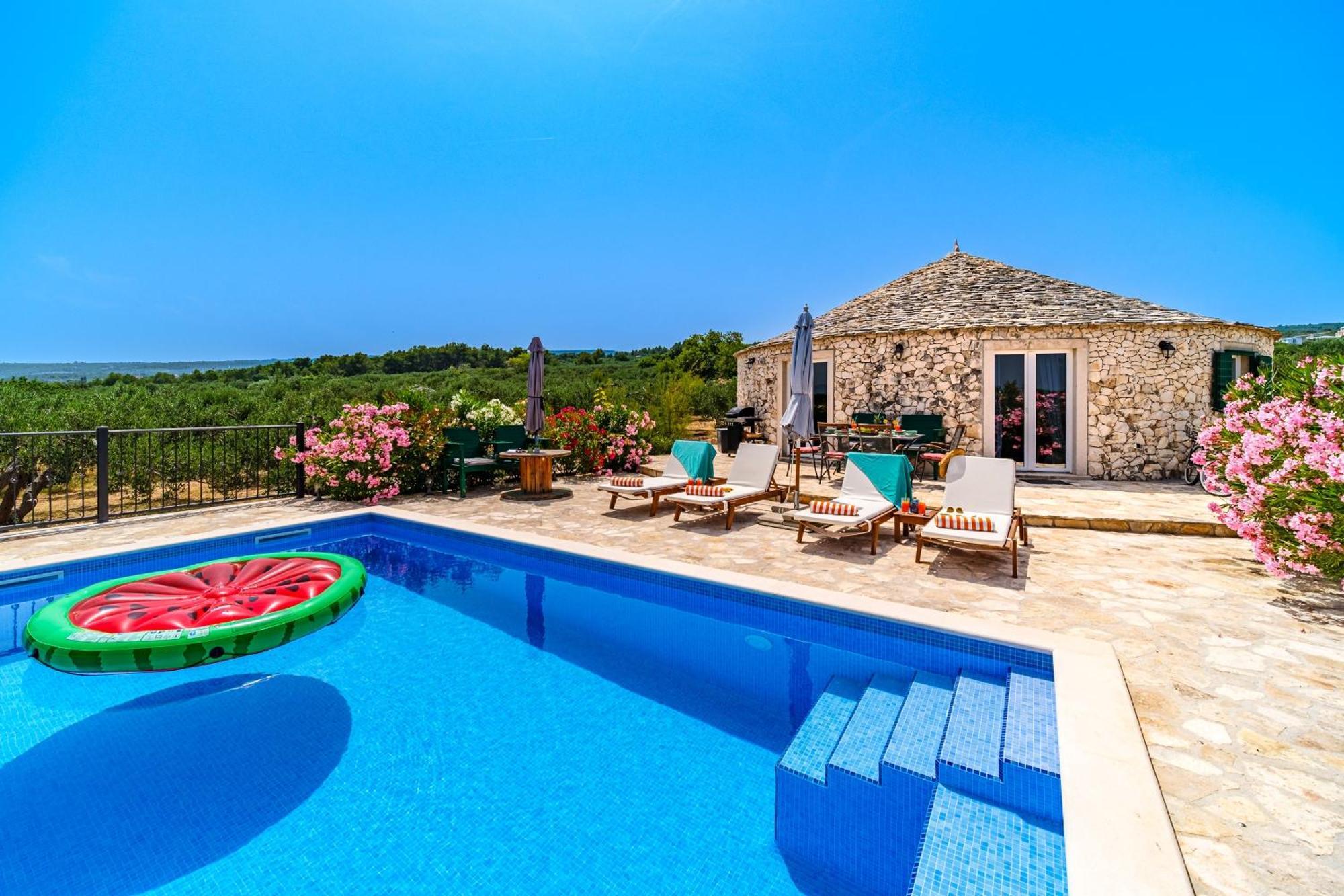 Island Getaway - Heritage House Mirca  Luaran gambar