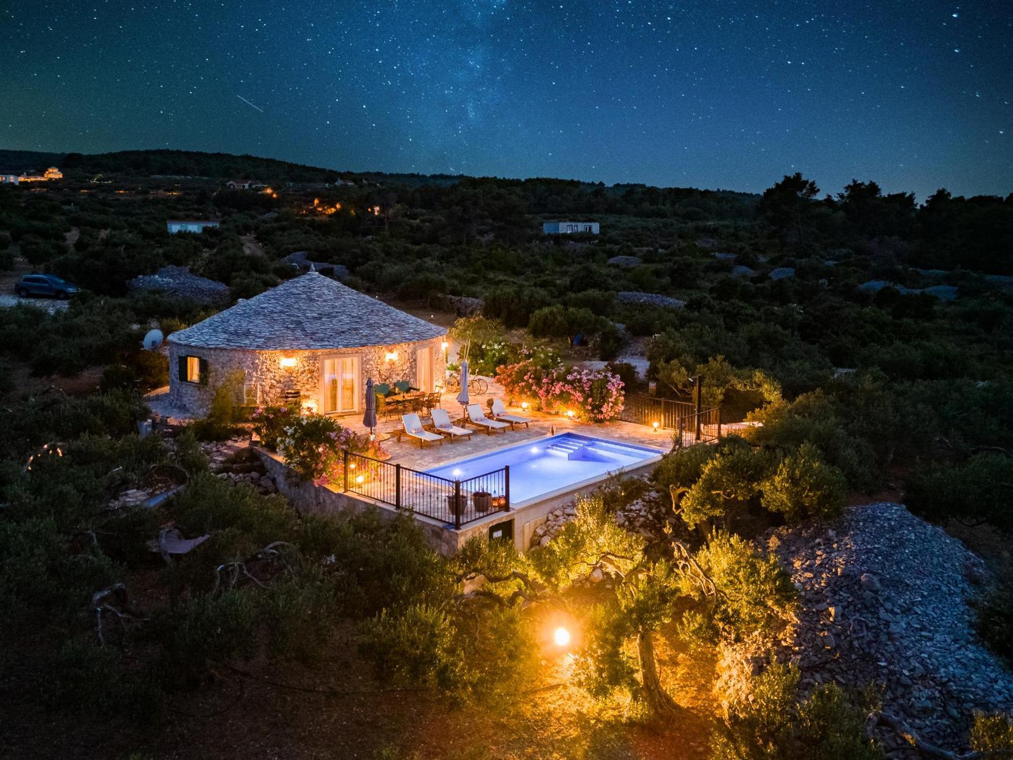 Island Getaway - Heritage House Mirca  Luaran gambar